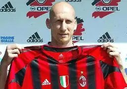 瓦尔迪双响,助克雷莫内,塞逆袭博洛,bet365中文,bet365国内网址网站,BET365体育